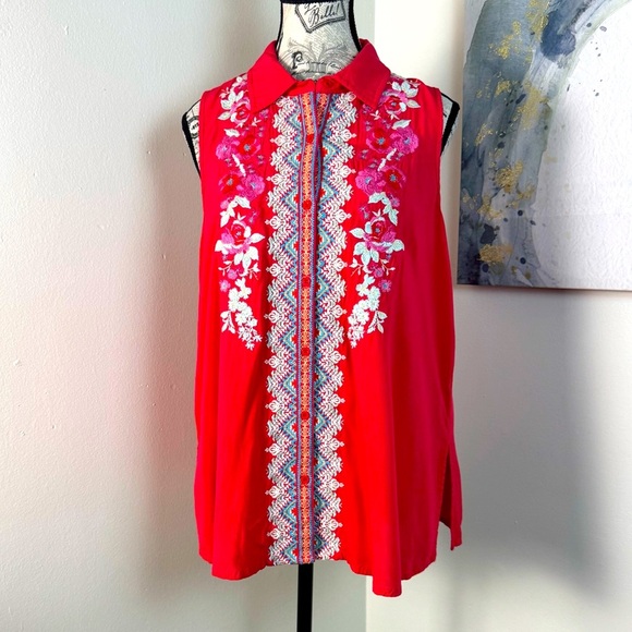 ANDREE BY UNIT Tops - ANDREE BY UNIT Coral Floral Embroidered Button down Blouse